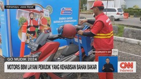 VIDEO: Motoris BBM Layani Pemudik Yang kehabisan Bahan Bakar