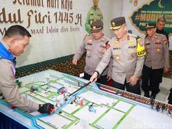 Cek Pos Pengamanan Lebaran, Kapolda Pastikan Jatim Aman dan Kondusif