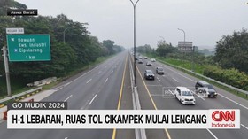 VIDEO: H-1 Lebaran, Ruas Tol Cikampek Mulai Lengang