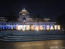 Kumandang Takbir Menggema dari Masjid Gedung Sate Bandung