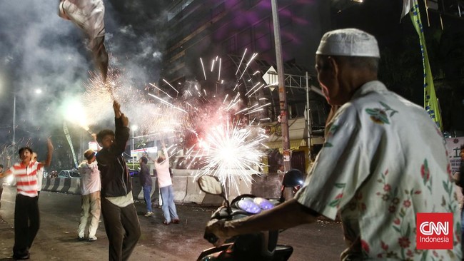 FOTO: Gema Takbir di Tanah Abang Jakarta