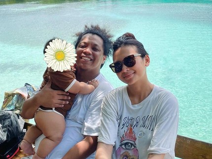 Terpopuler: Jawaban Arie Kriting saat Diminta Bawa Istri dan Anak ke Mertua