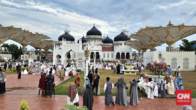 Gubernur Aceh kirim surat ke Prabowo terkait pengelolaan lahan wakaf Blang Padang yang dikuasai TNI. Dia minta dikembalikan ke Masjid Raya Baiturrahman.