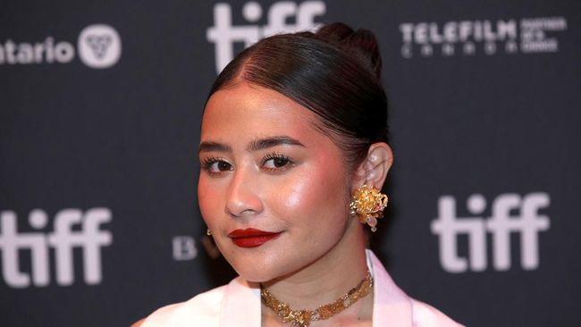 Sukses menjalani diet, aktris Prilly Latuconsina juga kerap berbagi menu makannya sehari-hari.