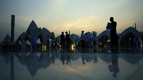 Lirik Mahalul Qiyam Lengkap Teks Arab, Latin, dan Artinya