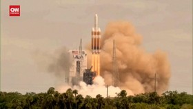 VIDEO: Roket Delta IV Bawa Muatan Pengintaian Rahasia ke Orbit Bumi