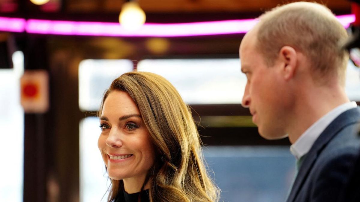 Kate Middleton Kembali Bertugas, William: Dia Menakjubkan