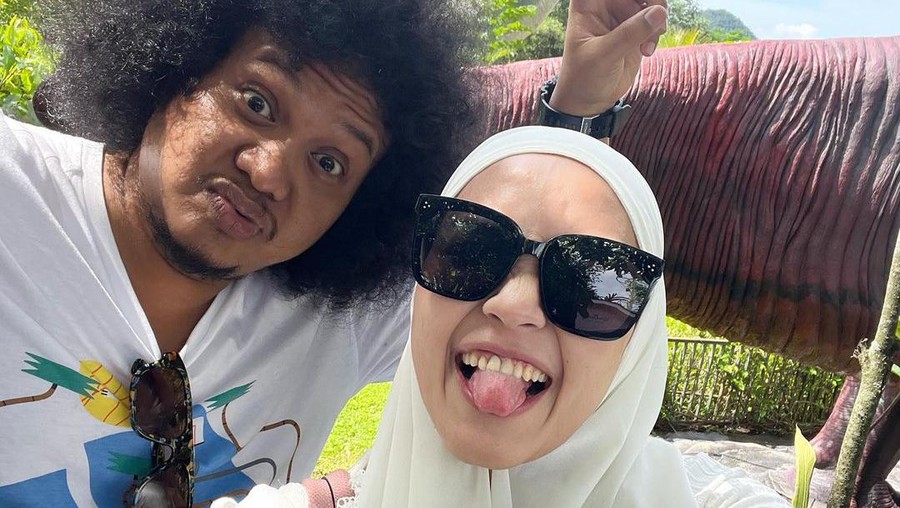 Potret Kenangan Babe Cabita dan Istri Potret Kenangan Babe Cabita dan Istri