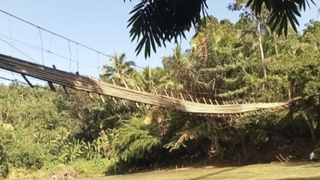 Tragedi Hari Raya Idul Fitri: Jembatan Gantung Runtuh di Lebak, 10 Jiwa Alami Luka-Luka