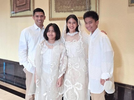 7 Potret Lebaran Dian Sastro & Keluarga, Penampilan Terbaru Sang Putri Tuai Sorotan