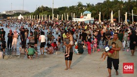 Ancol Ramai Wisatawan Hari Ini, Antrean Gerbang Masuk Mengular