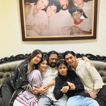Naysila Mirdad Pamer Foto Lebaran dengan Ayah, Putra Tampan Nana Jadi Sorotan