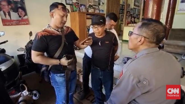 Ketua DPC PSI Kecamatan Gubeng, Surabaya, Rizky Eka Mahendra (44) ditetapkan sebagai tersangka atas kasus dugaan pelecehan seksual.