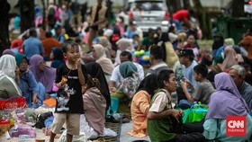 FOTO: Libur Lebaran Merakyat di Kebun Binatang Ragunan