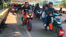 Ribuan Motor Penuhi Pelabuhan Bakauheni, Rekayasa Lalin di Merak