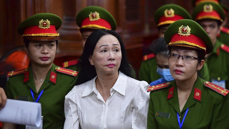 Business woman Truong My Lan attends a trial in Ho Chi Minh City, Vietnam on Thursday, April 11, 2024. The real estate tycoon may face the death penalty if convicted of allegations that she siphoned off an amount of $12.5 billion, nearly 3 percent of Vietnam's 2022 GDP, in its largest financial fraud case. (Thanh Tung/VnExpress via AP)