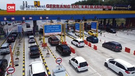 VIDEO: Arus Balik Tol Kalikangkung Normal, Oneway Arah Jakarta Batal