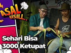 Gerebek Tukang Kulit Ketupat Janur yang Kebanjiran Rezeki Jelang Lebaran