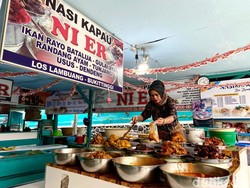 Lamaknyo! Nasi Kapau Lauk Dendeng Racikan Ni Er di Los Lambuang