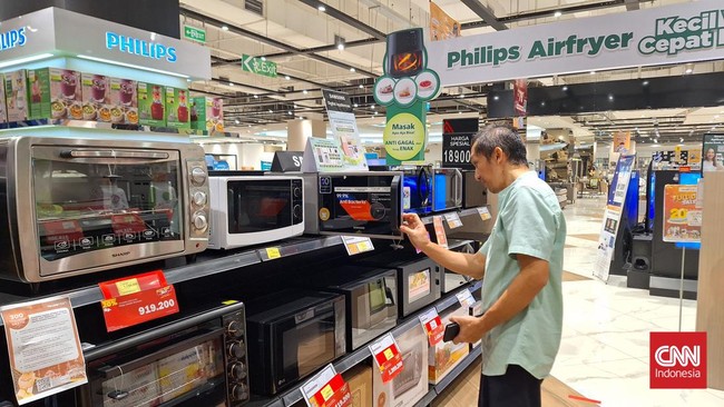 Transmart Full Day Sale kembali berlangsung hari ini dengan diskon hingga 50% + 20% berlaku untuk kebutuhan harian, elektronik, furnitur, sampai sepeda listrik.