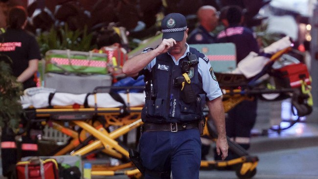 FOTO: Horor Penikaman Massal di Tengah Keramaian Mal Sydney