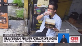 VIDEO: Sehari Menjadi Produsen Roti Bakar Khas Bandung