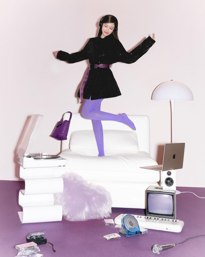 Selain dikenal sebagai musisi, selebriti kelahiran Amerika tersebut juga dikenal sebagai seorang pebisnis di bidang fashion dan telah mendirikan brand Blanc & Eclare yang berjalan selama 10 tahun terakhir ini, Beauties./ Foto: instagram.com/grazia.sg
