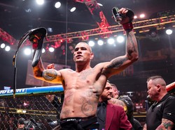 Hasil UFC 300: Alex Pereira Sikat Jamahal Hill, Holloway Bikin KO Gaethje