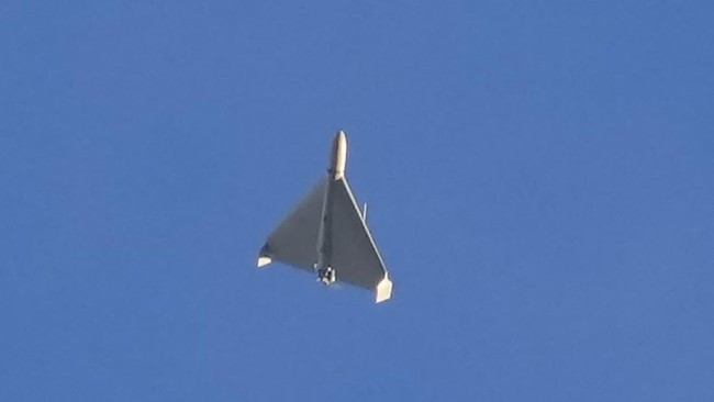 Iran melepaskan serangan udara dengan menggunakan pesawat nirawak alias drone hingga roket ke Israel pada akhir pekan ini.