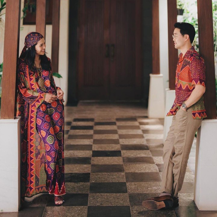 <p>Maudy Ayunda dan Jesse Choi menjadi pasangan yang selalu menarik perhatian publik. Cerita kebersamaan mereka termasuk yang selalu ditunggu. (Foto: Instagram @jessechoi_ dan @maudyayunda)<br /><br /><br /></p>