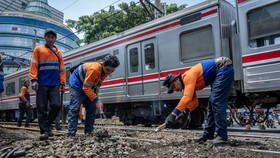 Ada Rel Patah, Perjalanan KRL Pondok Ranji-Sudimara Terganggu
