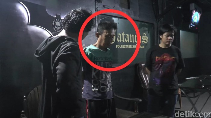 Pria bunuh lalu timbun mayat istri di Makassar ditangkap polisi.