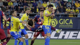 Hasil Liga Spanyol: Salto Joao Felix Bikin Barcelona Lumat Cadiz
