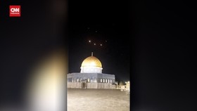 VIDEO: Penampakan Ledakan Drone di atas Langit Masjid Al Aqsa