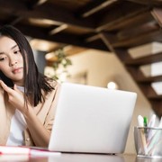 Terlalu Sibuk Bisa Bahayakan Otak? Ini 3 Tips Mengatasinya Menurut Psikolog Yale