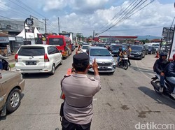 Jalur Ajibarang-Bumiayu Macet Parah, Pemudik Terjebak 2 Jam