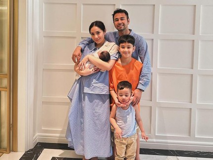 5 Potret Lily, Bayi Perempuan Raffi Ahmad dan Nagita Slavina yang Bikin Penasaran Netizen