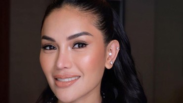 img-title Blak-blakan soal Putus dari Rizky Irmansyah, Nikita Mirzani: Saya Tidak Tantrum