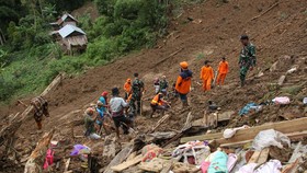 Tim SAR Temukan Jenazah Ibu dan Anak Tertimbun Longsor di Tana Toraja