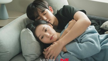 img-title Makna Lukisan di Kamar Hong Hae-in, Isyaratkan Akhir Cerita 'Queen of Tears'?