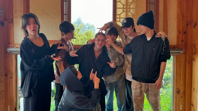 Wafat Musikal: Taeyong NCT Menjalani Kewajiban Militer dengan Gaya Baru
