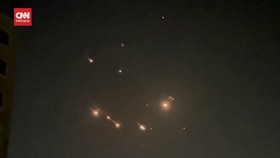 VIDEO: Ratusan Drone Dam Rudal Iran Hujani Tel Aviv