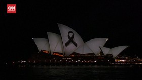 VIDEO: Pita Hitam di Opera Sydney Kenang Korban Penusukan Mal