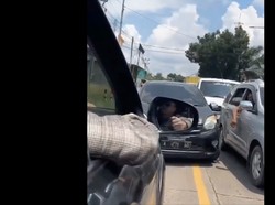 Nah Lho! Toyota Agya yang Viral Lawan Arah Ternyata Nunggak Pajak 3 Tahun