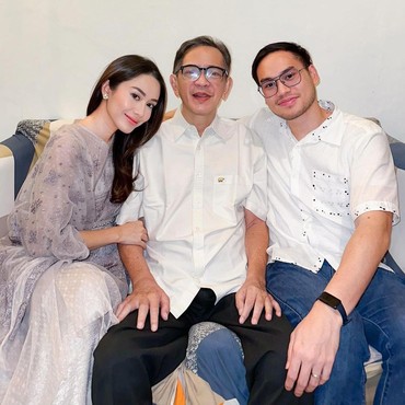 6 Potret Terbaru Ray Sahetapy Usai Idap Stroke