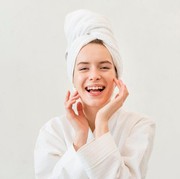 Wajib Tahu, Ini 5 Basic Skincare yang Harus Dimiliki oleh Pemula