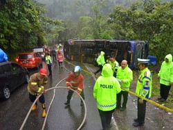 Polisi Sebut Bus ALS Terbalik di Sumbar Diduga karena Rem Blong