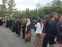 ASN Tasikmalaya Terlambat Ikut Apel gegara Macet Arus Balik
