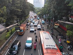 Jam Pulang Kantor Usai Libur Lebaran, Lalin Kokas Arah Kp Melayu Tersendat