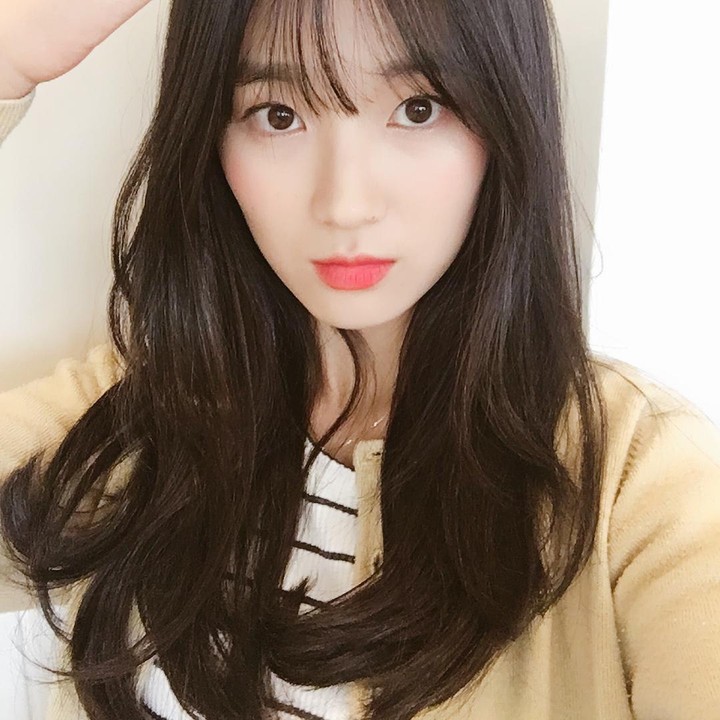 <p>Memulai debut aktingnya di tahun 2013, Kim Hye Yoon memulai kariernya dalam drama berjudul <em>Family</em>. Dari serial itulah, ia mulai mendapatkan tawaran akting sebagai peran pendukung dan peran tamu di berbagai drama. (Foto: Instagram @hye_yoon1110)</p>